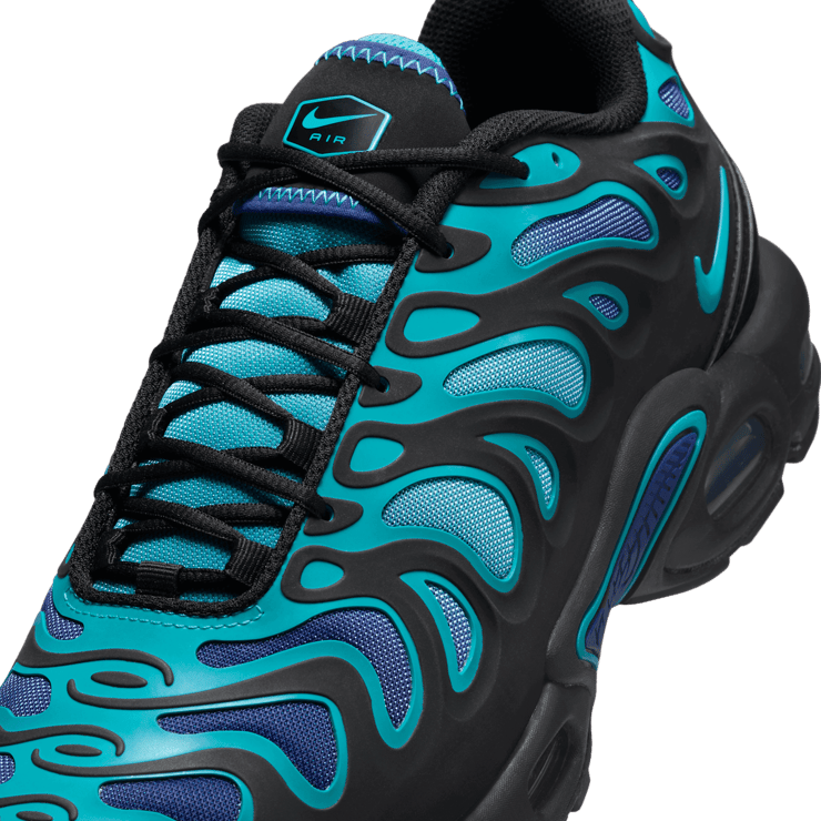 Nike Air Max Plus Drift Angle 4