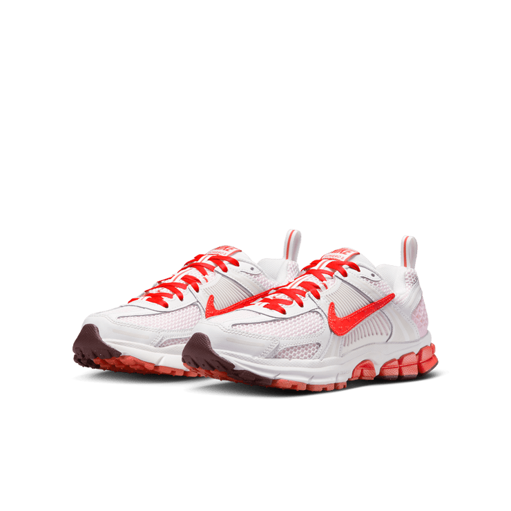 Nike Zoom Vomero 5 Valentine’s Day (GS) Angle 3