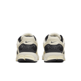 Nike Zoom Vomero 5 Alabaster Black Angle 4