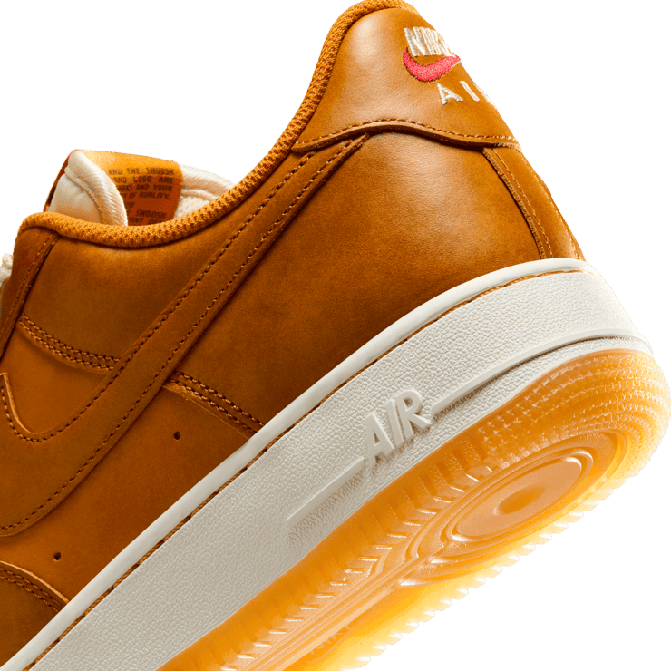 Nike Air Force 1 '07 LV8 Angle 5
