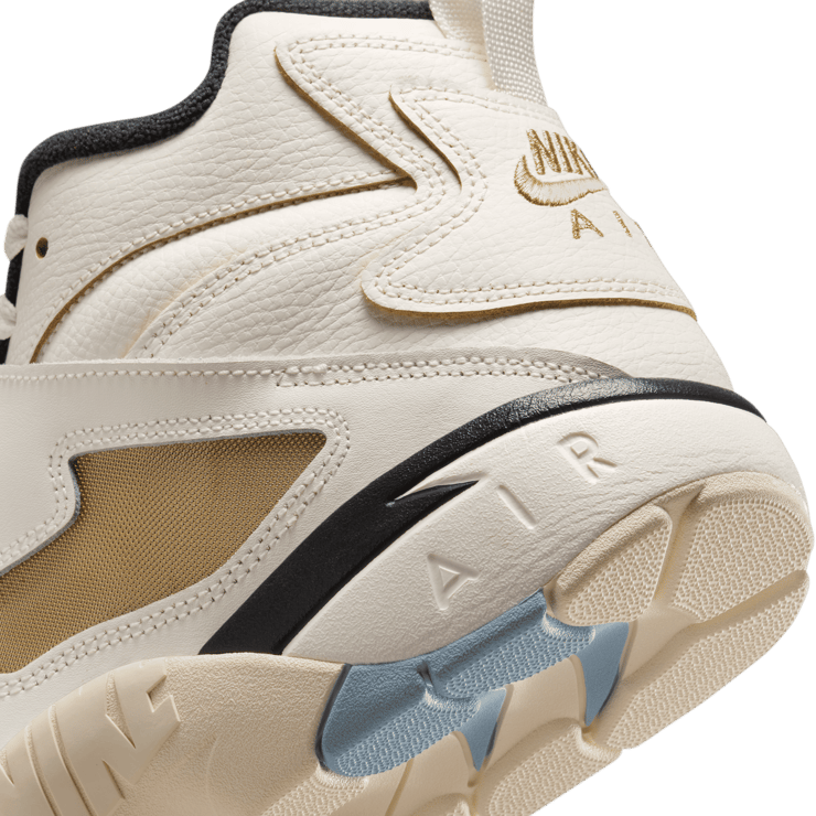 Nike Air Diamond Turf Must Be the Money Angle 24