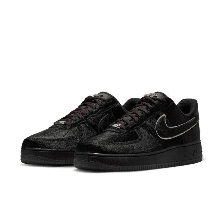 Nike Air Force 1 Low VUU Panthers Angle 4
