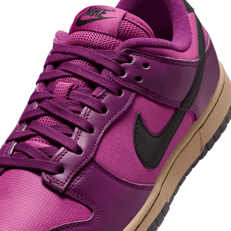 Nike Dunk Low 'Viotech' (W) Angle 4