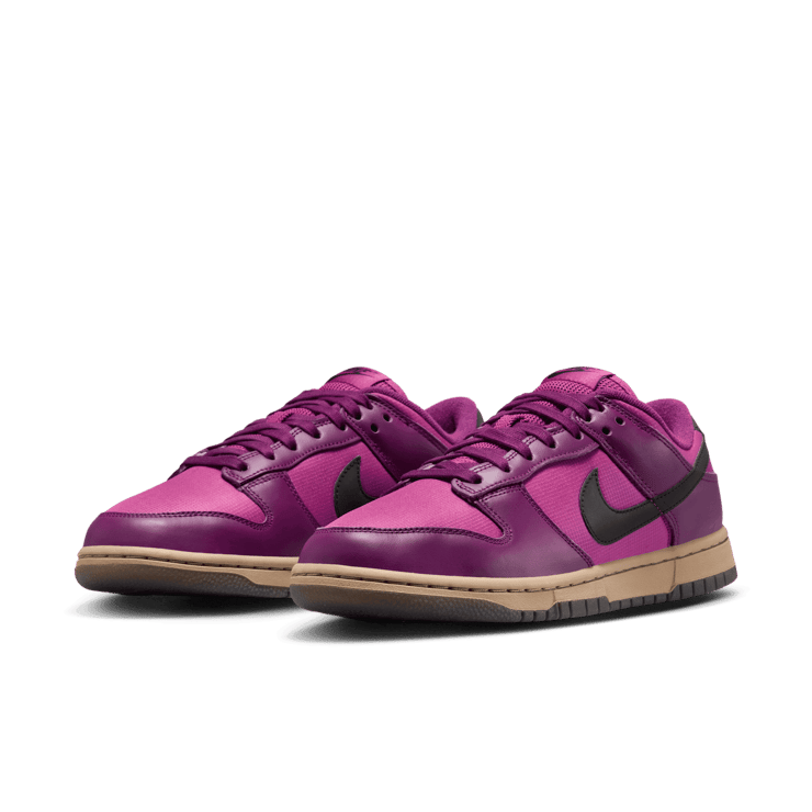 Nike Dunk Low 'Viotech' (W) Angle 2