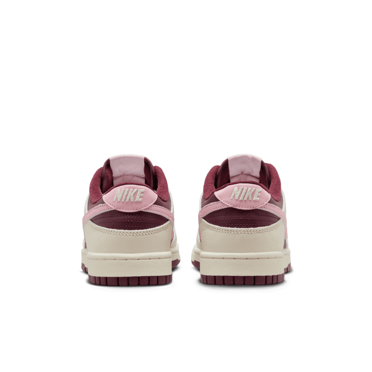 Nike Dunk Low Valentine’s Day (2023) Angle 3