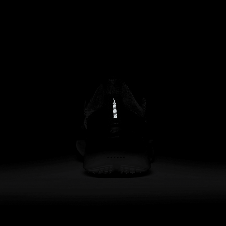 Nike Zoom Fly 6 Road Angle 7