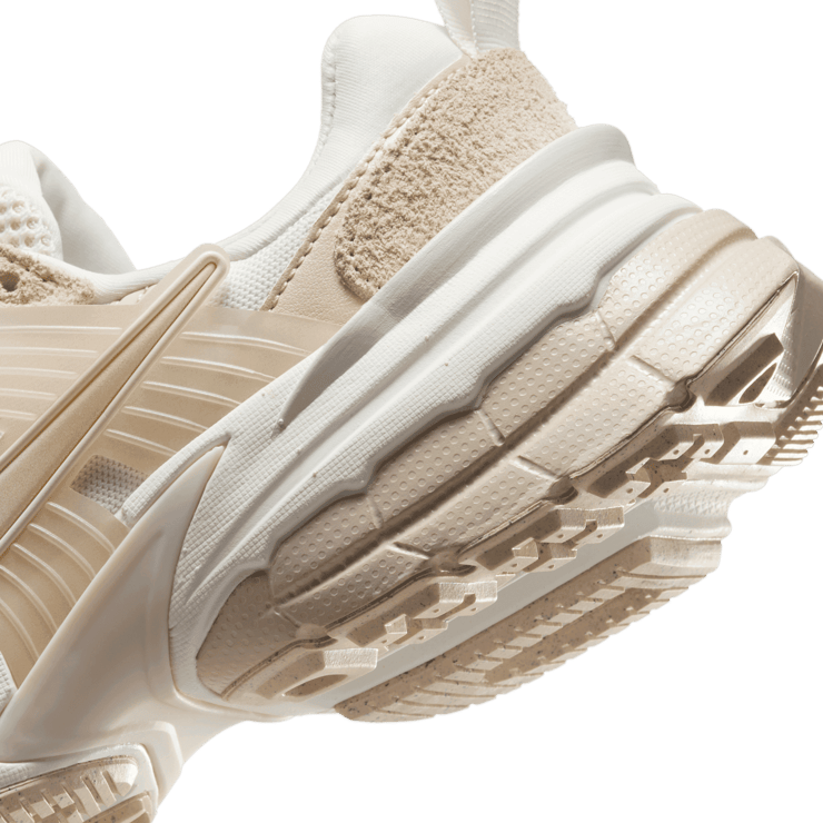 Nike V2K Run Angle 5