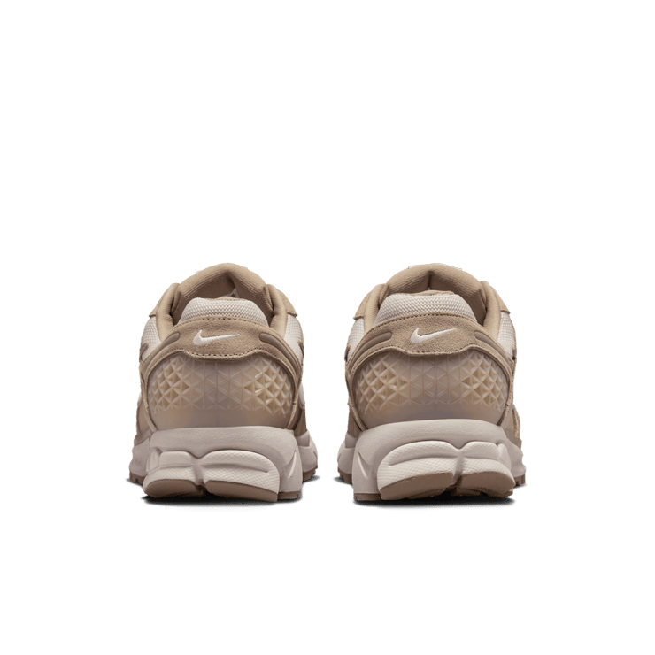 Nike Zoom Vomero 5 Angle 3