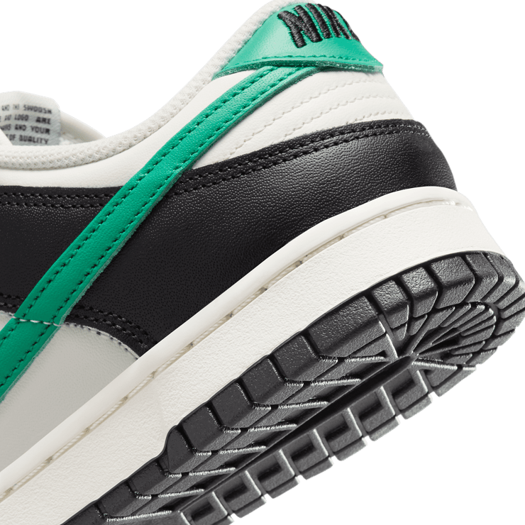 Nike Dunk Low Celtics (W) Angle 6