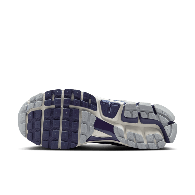 Nike Zoom Vomero 5 Vast Grey Blue Void Angle 1