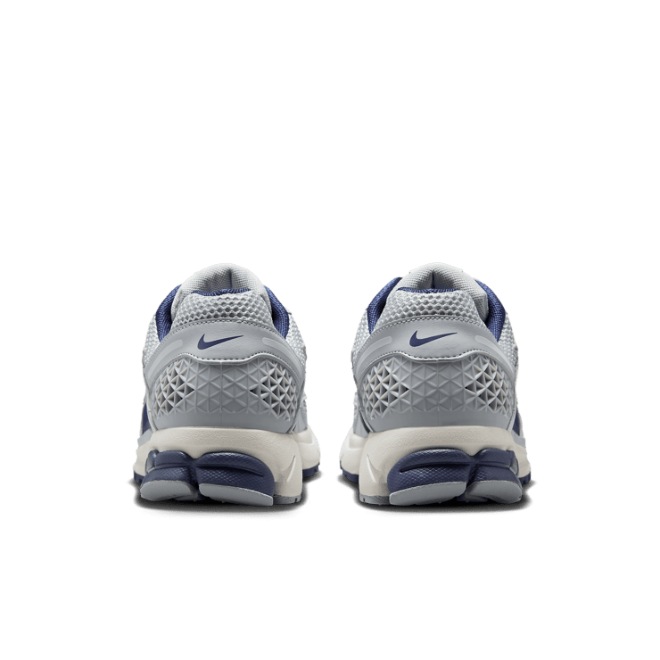 Nike Zoom Vomero 5 Vast Grey Blue Void Angle 4