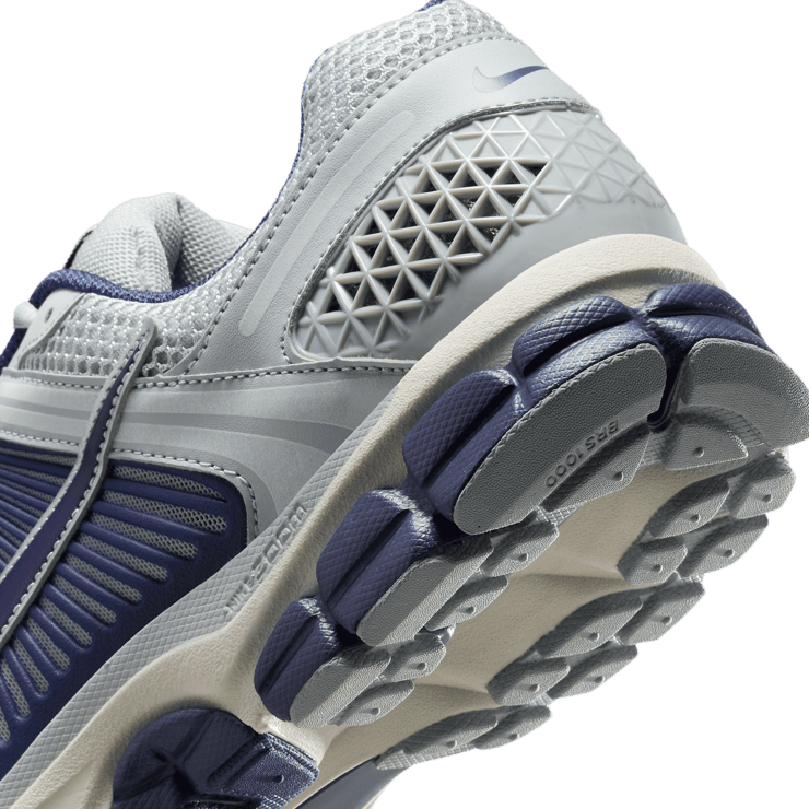 Nike Zoom Vomero 5 Vast Grey Blue Void Angle 6