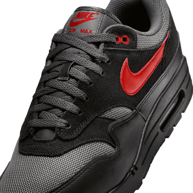 Nike Air Max 1 Bred Angle 4
