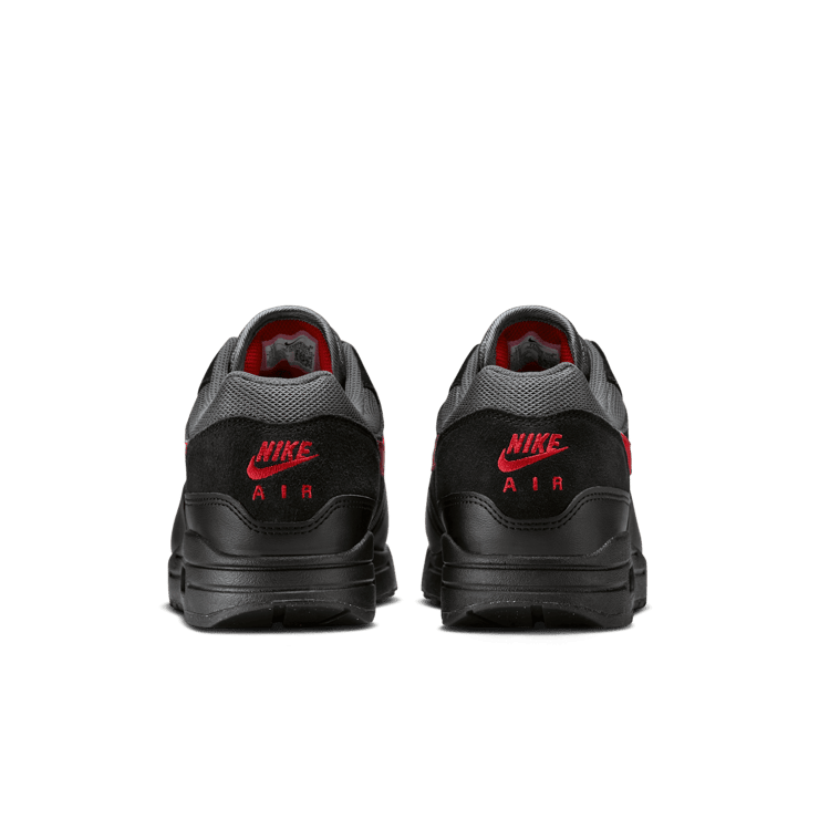 Nike Air Max 1 Bred Angle 3