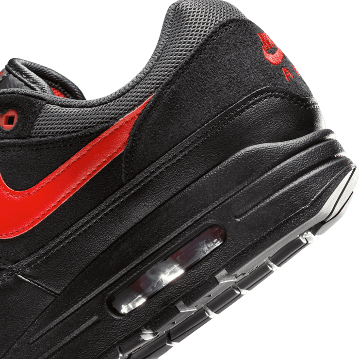 Nike Air Max 1 Bred Angle 5