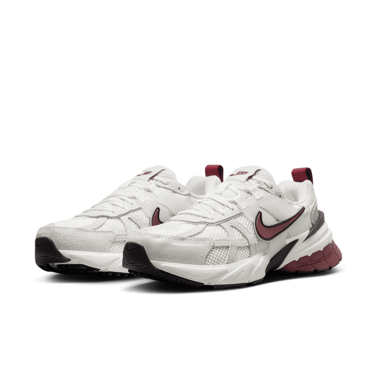 Nike V2K Run SE Angle 2