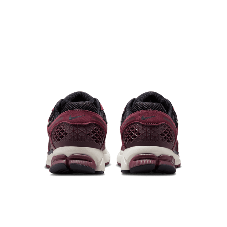 Nike Zoom Vomero 5 Dark Team Red Angle 4