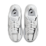 Nike Zoom Vomero 5 Chrome Toe (W) Angle 2