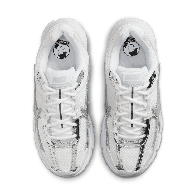 Nike Zoom Vomero 5 Chrome Toe (W) Angle 2