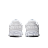 Nike Zoom Vomero 5 Chrome Toe (W) Angle 4
