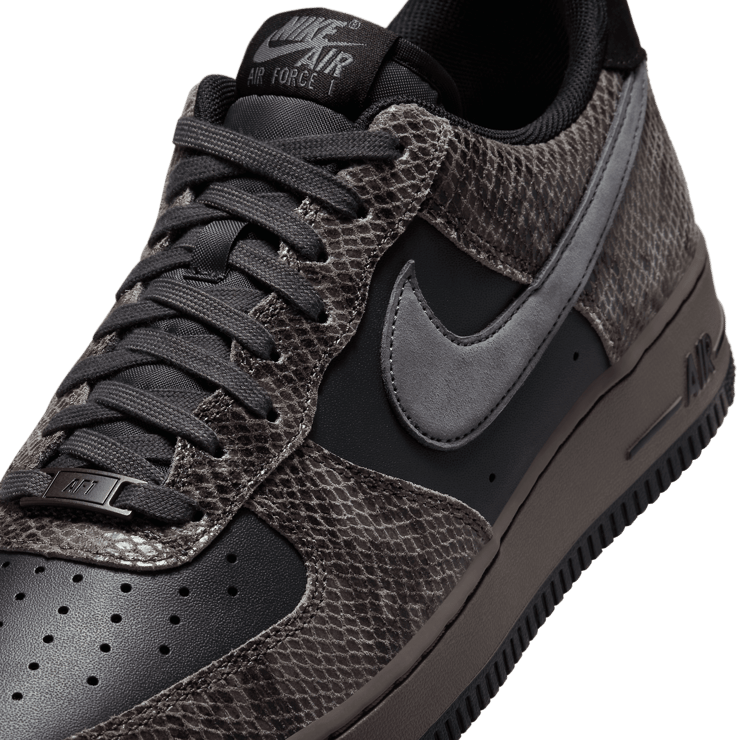 Nike Air Force 1 Low Snakeskin Off Noir Angle 5