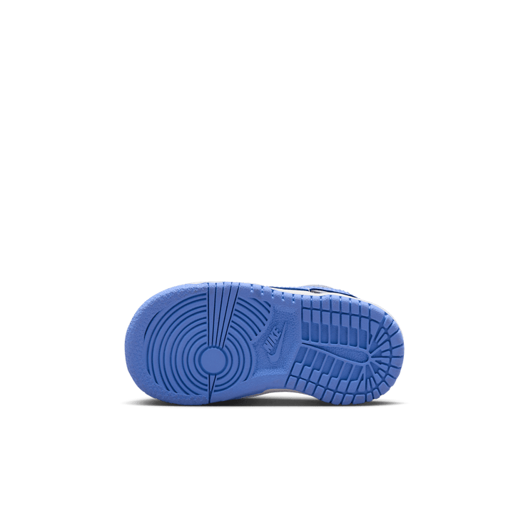 Nike Dunk Low Angle 1