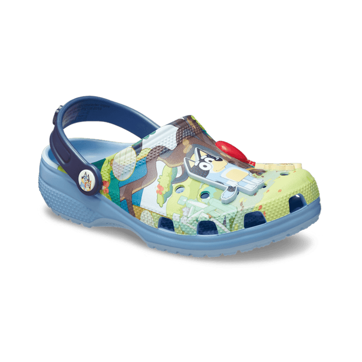 Crocs Classic Clog Bluey (GS) Angle 3