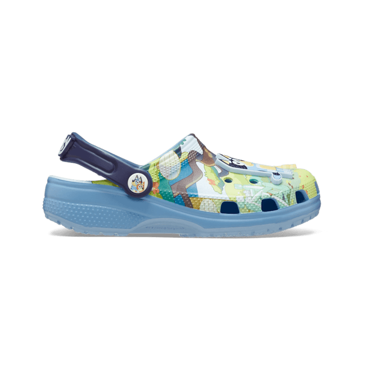 Crocs Classic Clog Bluey (TD) Angle 1