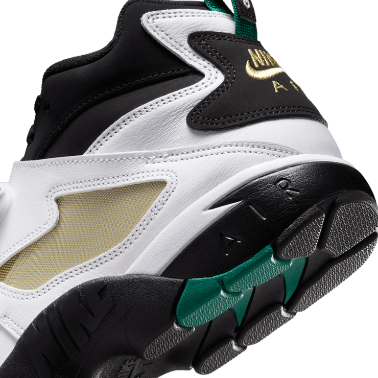 Nike Air Diamond Turf Emerald Angle 7