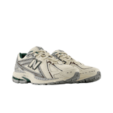 【New Balance】Unisex 1906R Linen with Slate M1906RNR New Balance 1906R Linen Slate Grey Nightwatch Green - M1906RNR