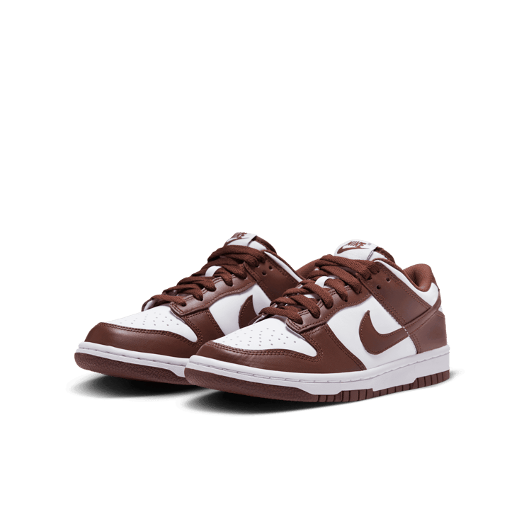 Nike Dunk Low 'Redwood' (GS) Angle 2