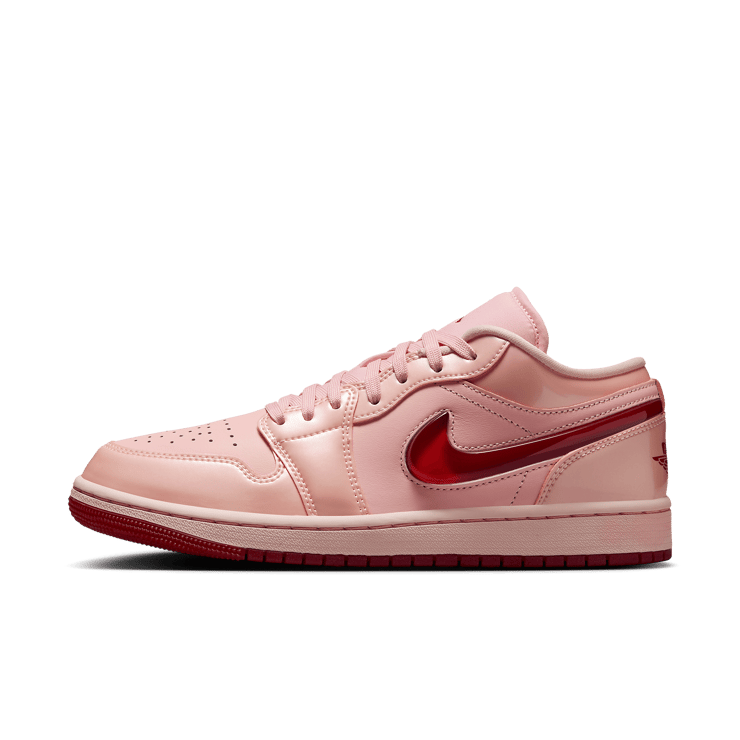 Air Jordan 1 Low Valentine’s Day (W) Angle 0