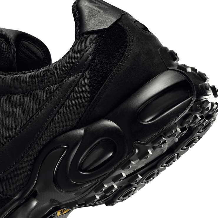 Nike Air Max Waffle SP Black Angle 6