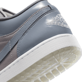 Air Jordan 1 Low Cool Grey Angle 6