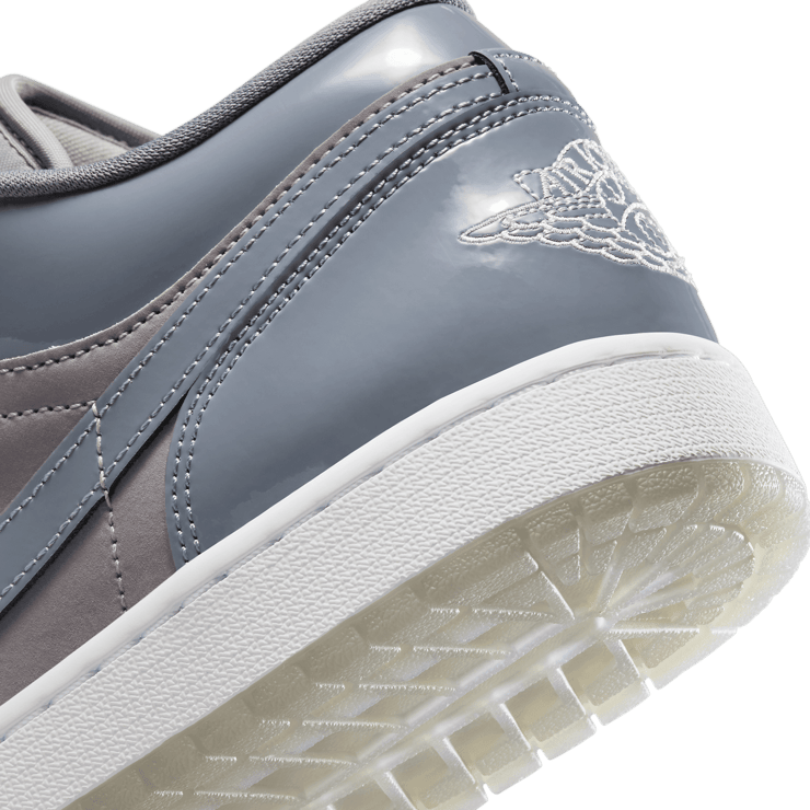 Air Jordan 1 Low Cool Grey Angle 6