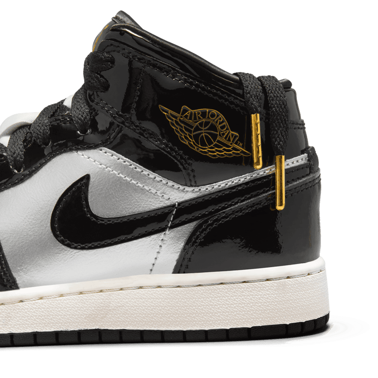 Air Jordan 1 Mid SE in Black | FZ3938-001 (GS) Angle 6