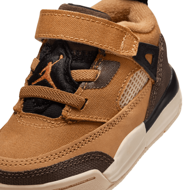 Jordan Spizike Low 'Flax' (TD) Angle 4
