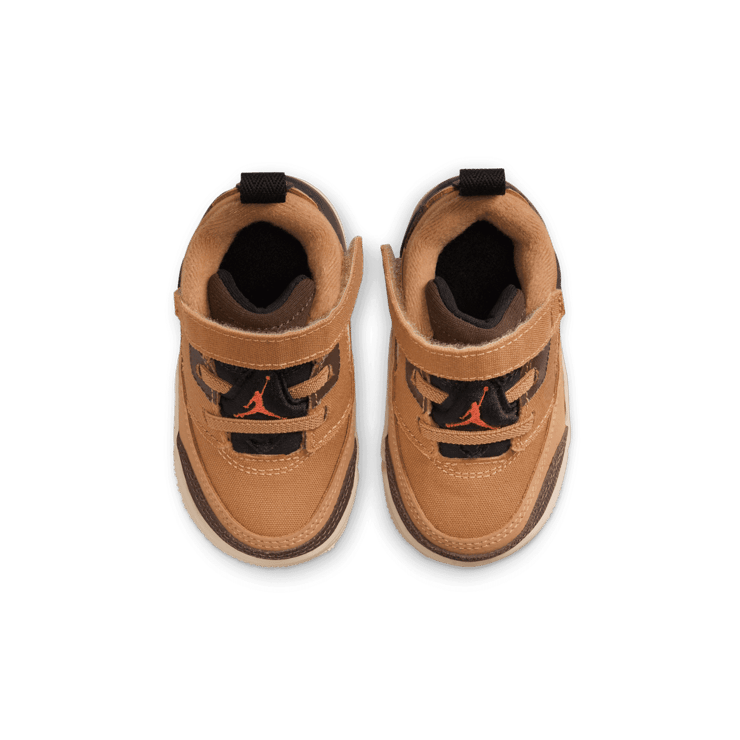 Jordan Spizike Low  'Flax' (TD) Angle 1