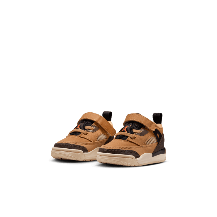 Jordan Spizike Low 'Flax' (TD) Angle 2