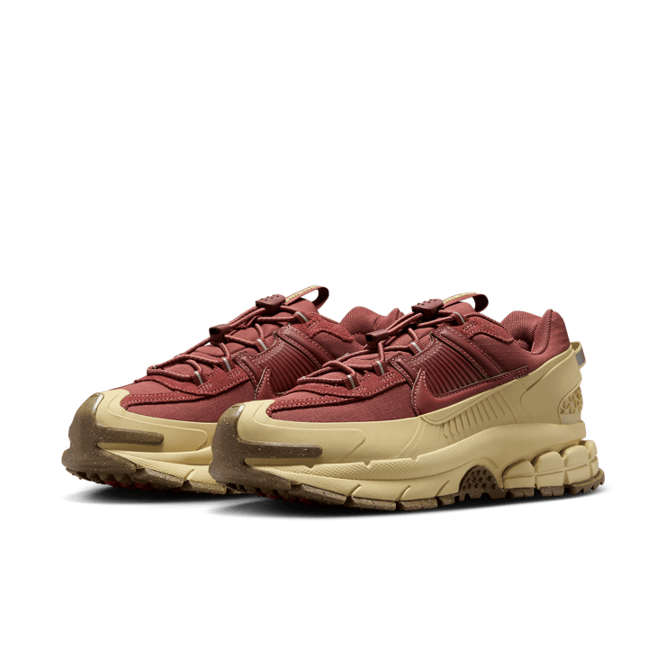 Nike Zoom Vomero 5 Roam Red Team Gold (W) Angle 3