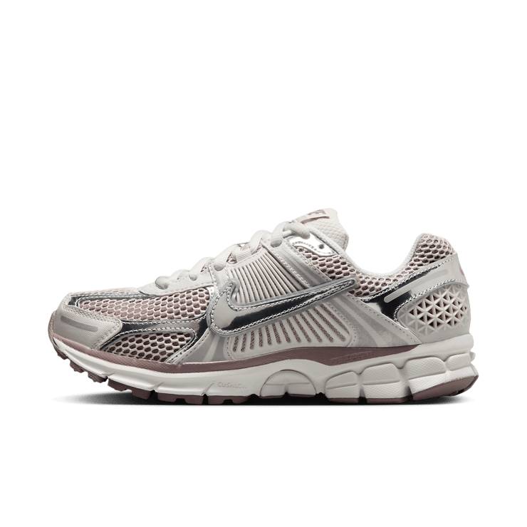 Nike Zoom Vomero 5 Vast Grey Taupe Grey (W) Angle 0