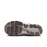 Nike Zoom Vomero 5 Vast Grey Taupe Grey (W) Angle 1