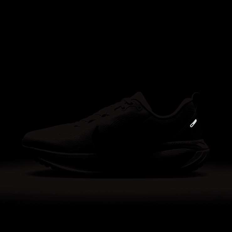 Nike Vomero 18 Atmosphere Pink (W) Angle 8