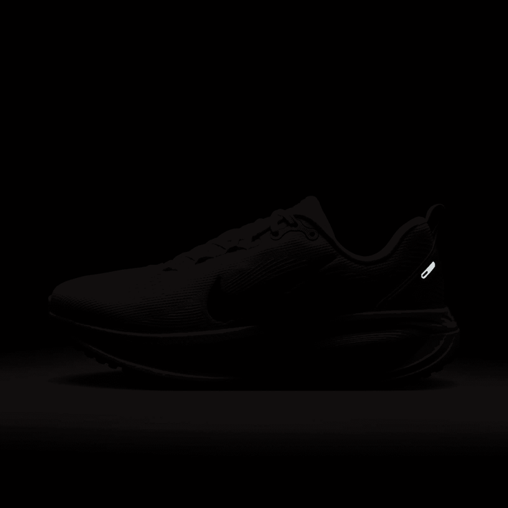 Nike Vomero 18 Atmosphere Pink (W) Angle 7