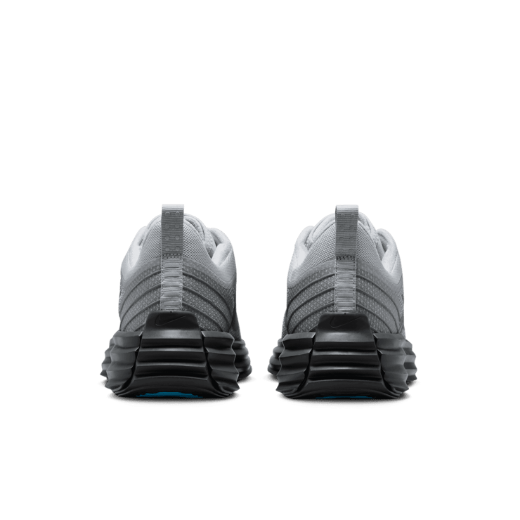 Nike Lunar Roam Premium Angle 3