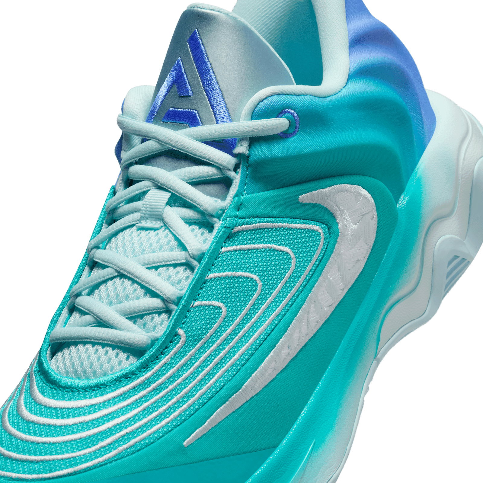 Nike Giannis Immortality 4 "Christmas" Basketball Angle 4