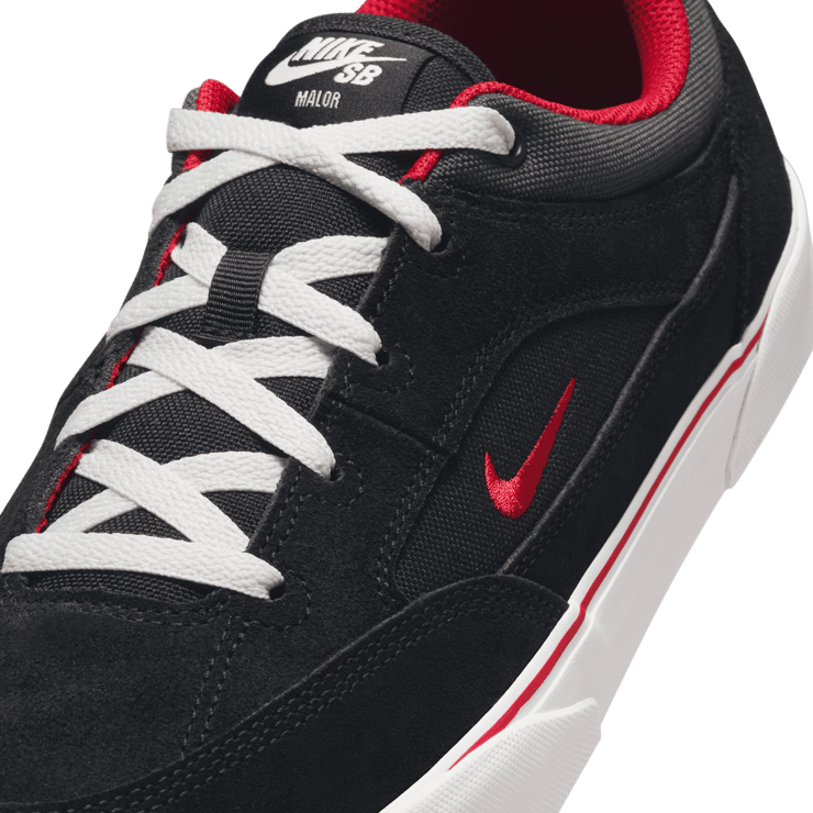 Nike SB Malor Angle 4