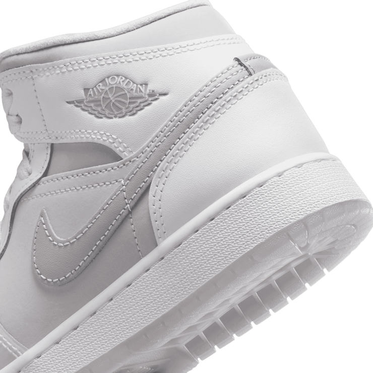 Air Jordan 1 Mid SE  'Summit White Metallic Silver' (GS) Angle 5