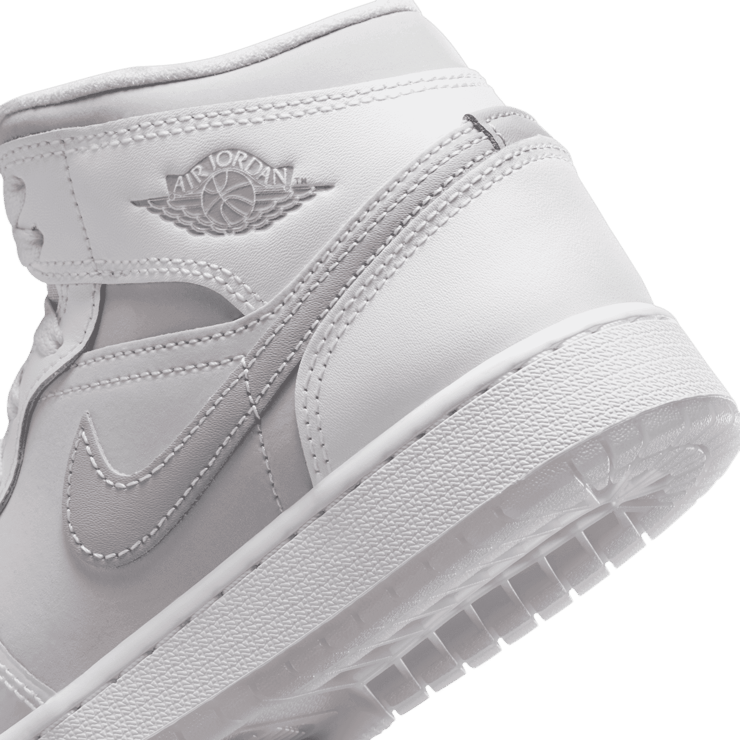 Air Jordan Mid SE 'Summit White Metallic Silver' (GS) HQ3600-121