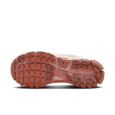 Nike Zoom Vomero 5 Particle Beige Terra Blush (W) Angle 1